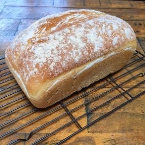 Image of a white tin sandwich loaf